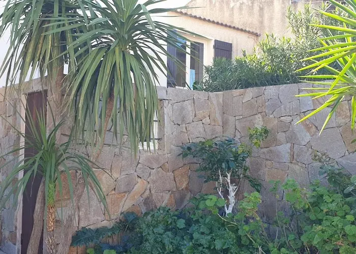 Vue Montagnes Et Citadelle Casa Di A Murza كالفي