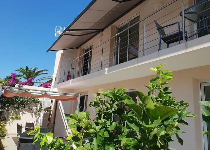 Vue Montagnes Et Citadelle Casa Di A Murza